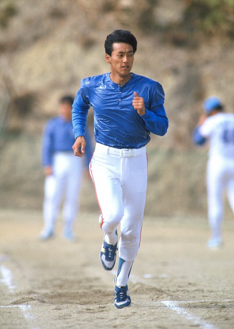 現役時代、トレーニングする渡辺久信　©BUNGEISHUNJU