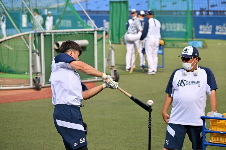 試合前練習風景。置きティー　©Hideki Sugiyama
