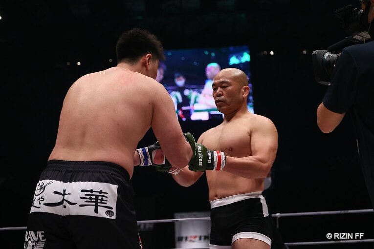 相撲界を懲戒解雇からRIZINへ…貴賢神がデビュー戦完敗でも見せた可能性とは？ 対戦した元警察官ファイターが絶賛した「凄い素質」(49)