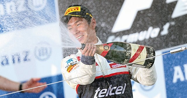 日本人Ｆ１パイロット３名（佐藤琢磨&中島一貴&小林可夢偉）イラストポートレート 日本人ドライバー表彰台の記憶［2012.10.7 日本GP］小林可夢偉