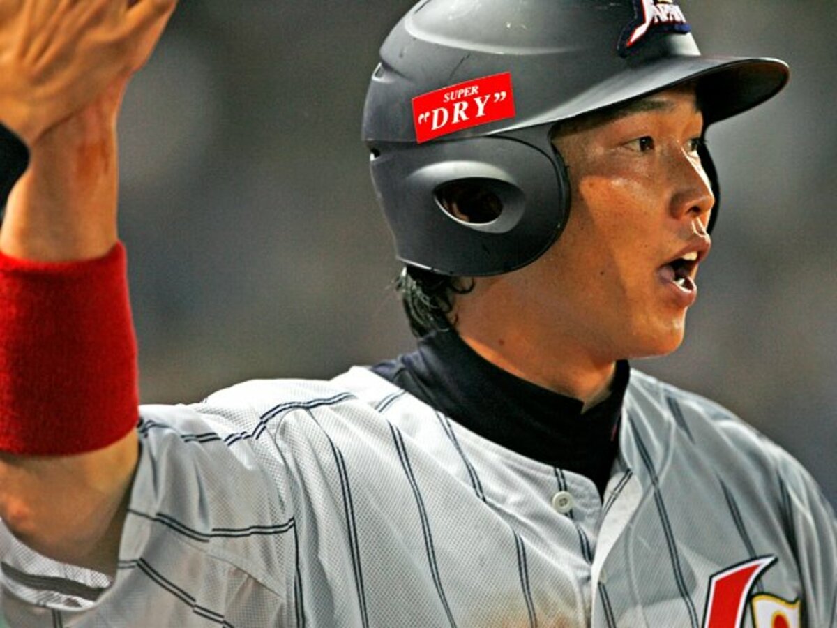 岡大海選手　サイン付き実使用ヘルメット 岡大海選手サイン付き実使用ヘルメット