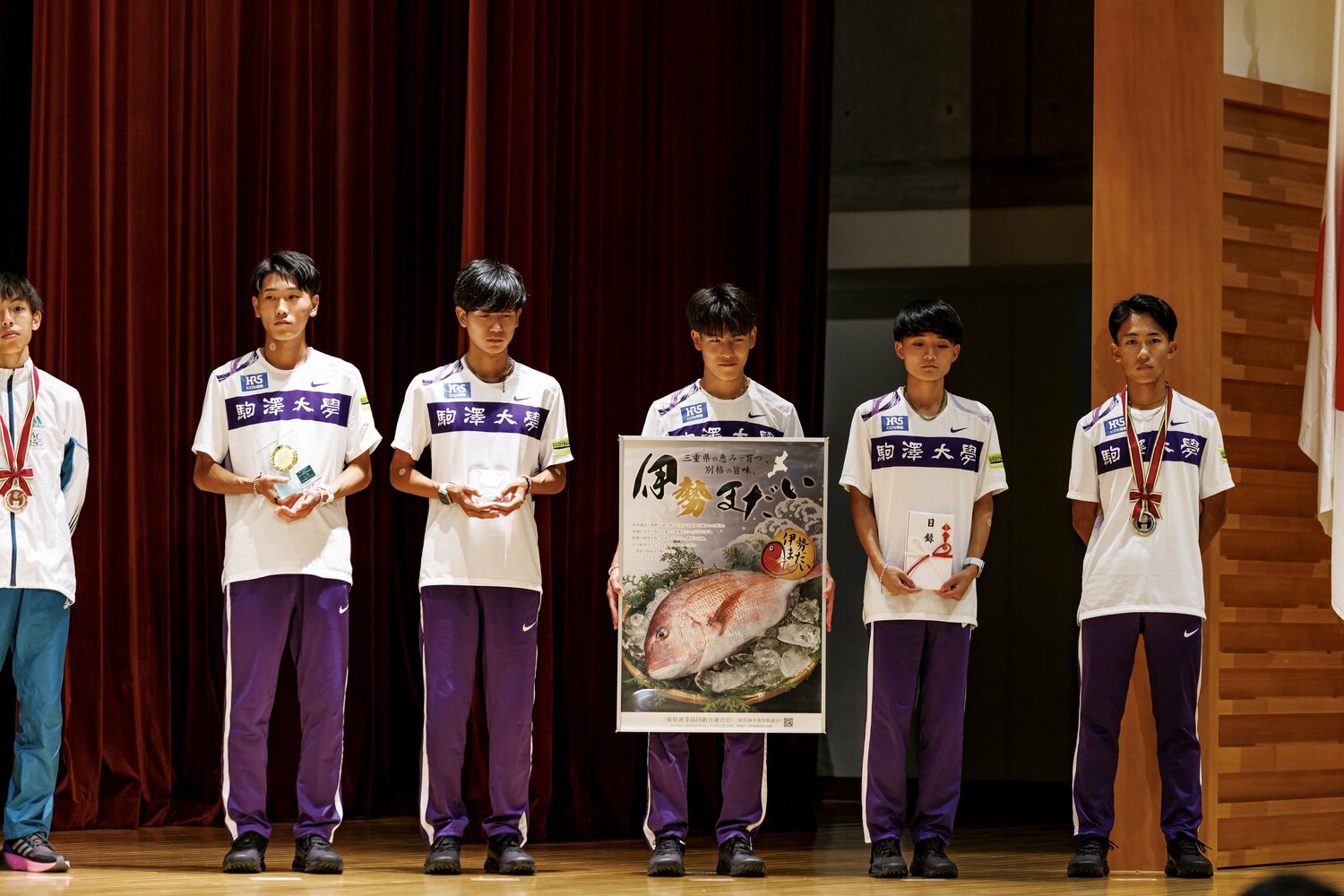 表彰式での駒澤大メンバー ©Kiichi Matsumoto