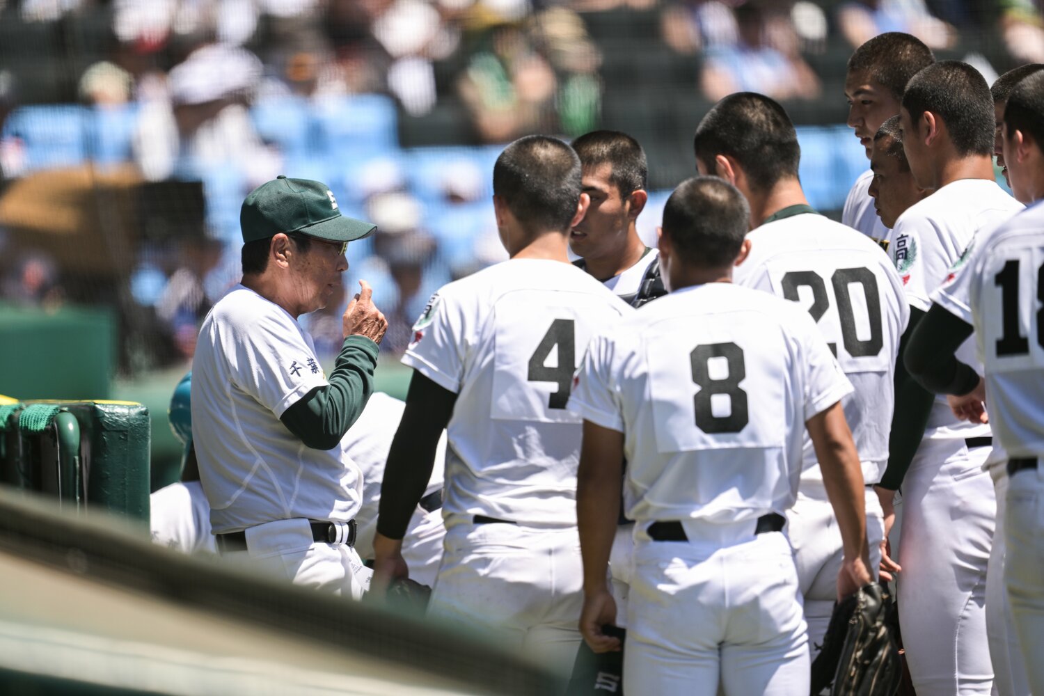 専大松戸高の持丸監督は「クーリングタイムで流れが変わる」という話も聞いていたという　©Nanae Suzuki