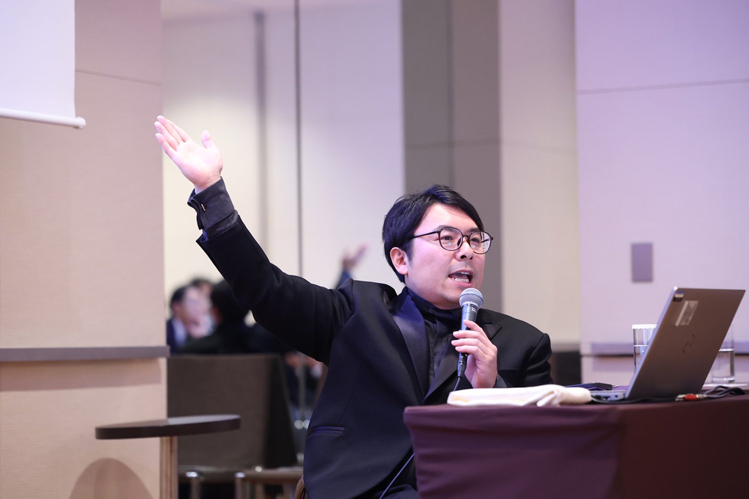 パラアイスホッケー元日本代表の上原大祐さんによるプレゼンテーションなど、「スポーツ×社会貢献」をテーマにしたさまざまなトークプログラムも開催された