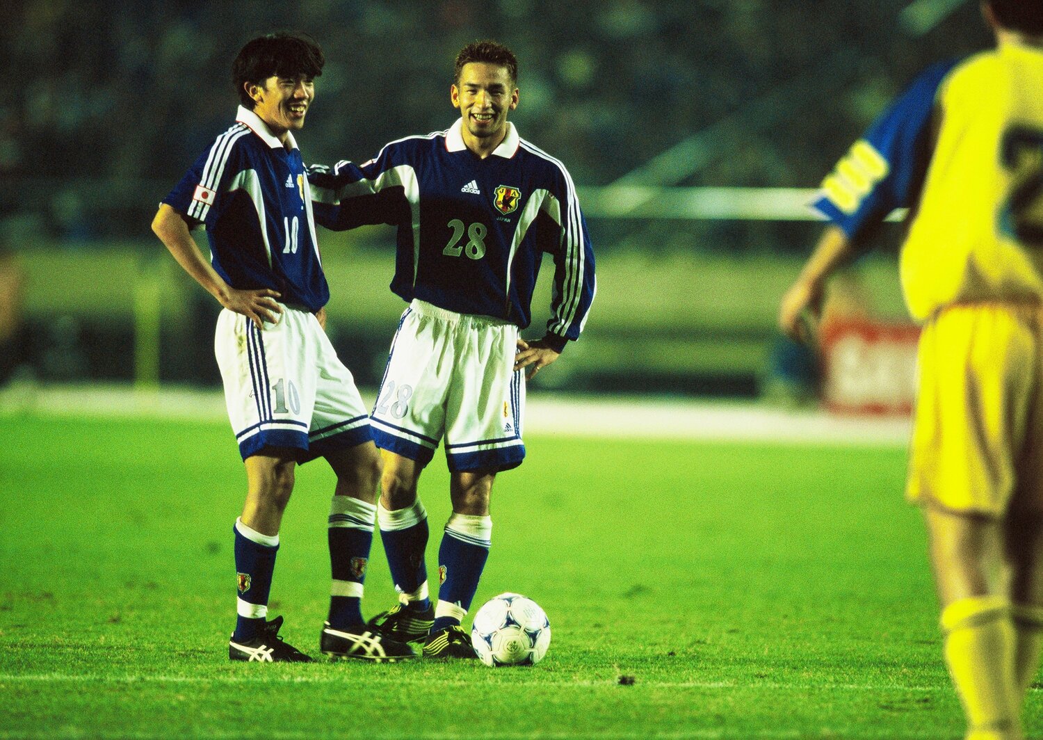 シドニー五輪最終予選、中村俊輔、中田英寿らを擁する日本はカザフスタンを破って五輪切符を手に入れる ©Kazuaki Nishiyama