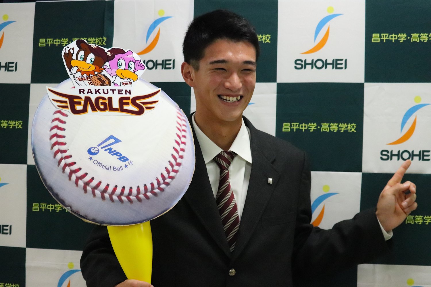 仙台での活躍を誓った吉野創士　©Chihiro Takara