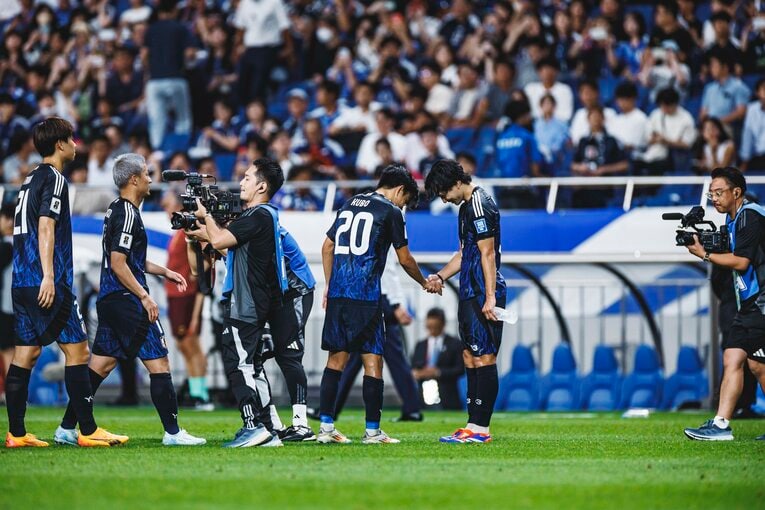 久保＆堂安、右サイドWレフティーの無双（全10枚超）©Kiichi Matsumoto