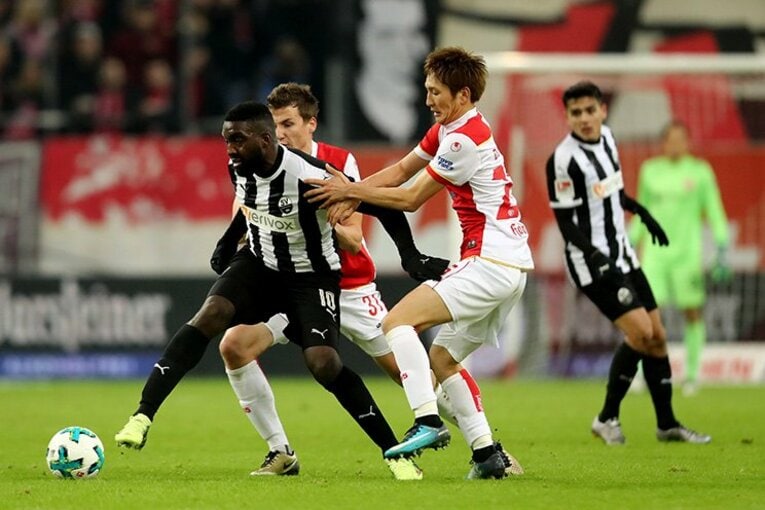 「貴史マジ変わった、すげー笑う」原口元気と宇佐美、独2部からW杯へ。(2)