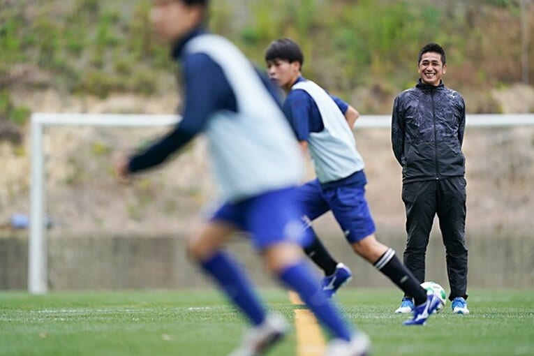 （c）Akito Iwamoto