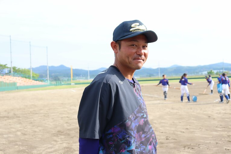 強豪・盛岡大附のコーチから聖光学院女子野球部の監督に就任した松崎監督　©︎Genki Taguchi