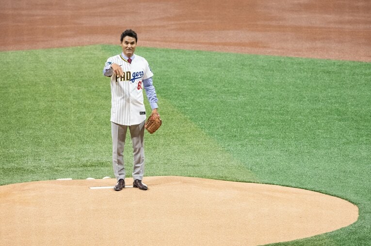 投球の準備をする朴　©Nanae Suzuki