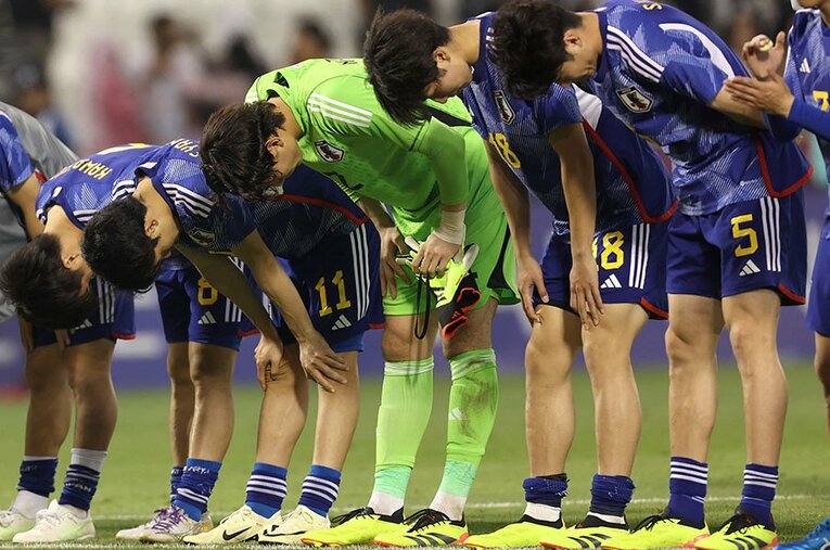 日韓戦に敗れてグループステージ2位通過となったU-23日本代表 ／ photograph by AFP/JIJI PRESS