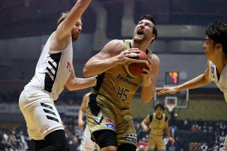 西の雄・琉球ゴールデンキングスに訪れた“我慢の時”  藤田HCが語る打開のためのチームの原点とは(3)