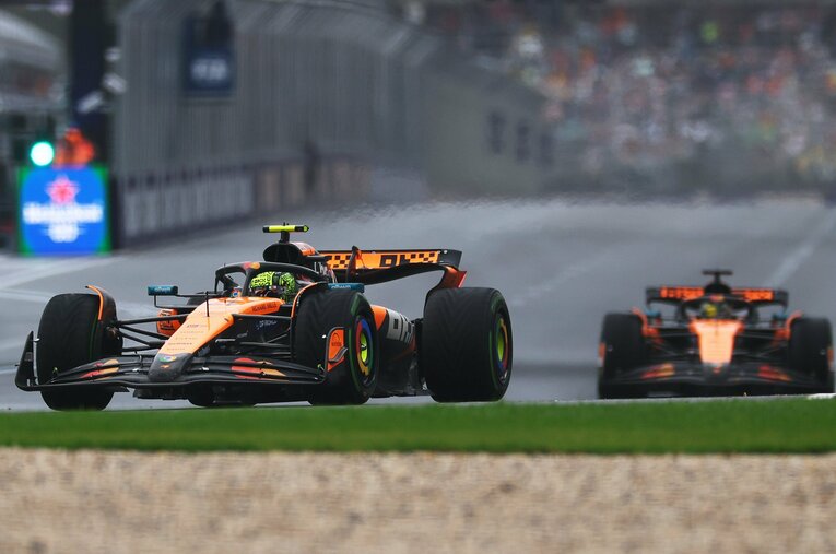 レース終盤までは1−2体制を堅持したノリス（左）とピアストリ。今季は同じ景色をよく見ることになるのかもしれない ／ photograph by McLaren Racing