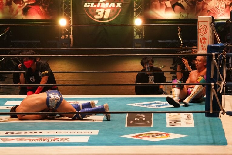 2021年のG1クライマックス、オカダ・カズチカ戦で負傷した瞬間　©Etsuo Hara／Getty Images