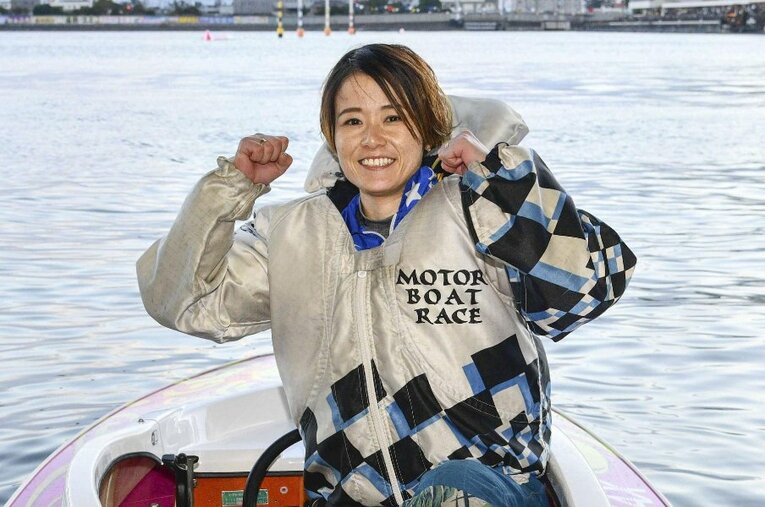 女性初のSG制覇を達成した遠藤エミに続き、平高奈菜（写真）もSGオールスターの優勝戦に進出。女性レーサーたちがボートレースの人気を牽引している ／ photograph by KYODO