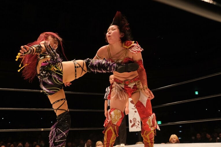 「日本スタイルも出し切った」イヨ・スカイが“WWEでは使えない大技”を…林下詩美が女子プロレス新団体で叶えた夢「今日は紫雷イオが見れた」(33)