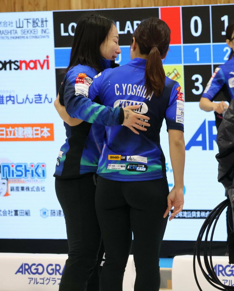 3大会連続の五輪出場の道が絶たれ、涙を流す藤澤五月　©AFLO