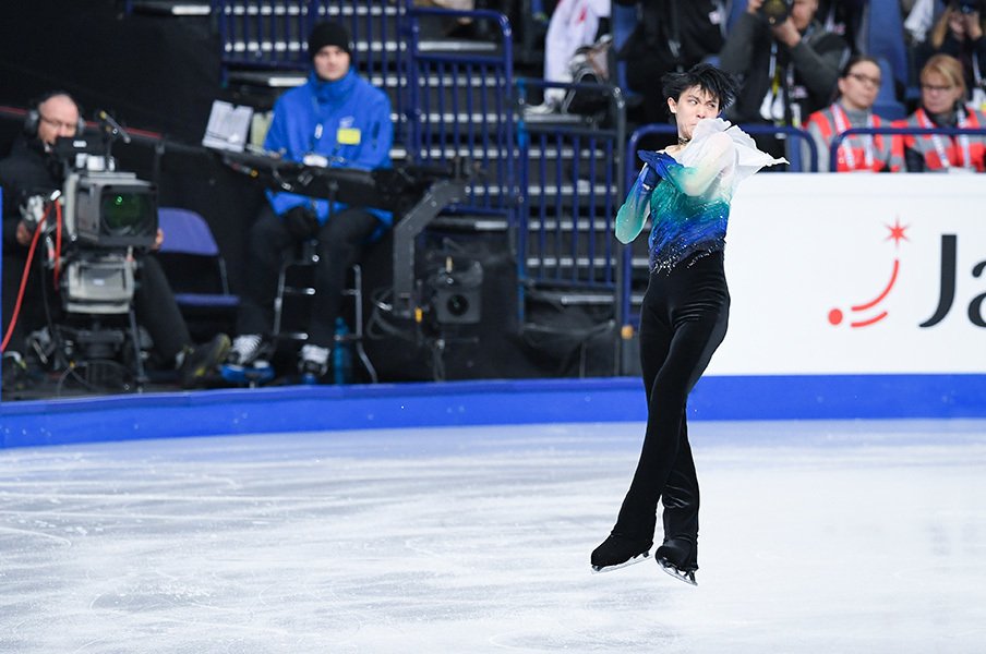 フィギュアシーズン終了……のはず!?羽生と宇野が、早くも来季の準備を。<Number Web> photograph by Asami Enomoto