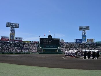 酷暑でも球児の本音「甲子園だけが批判される」「クーリングタイムは正直、逆効果」「試合の流れが…」感じる“世間や高野連とのギャップ”＜Number Web＞ photograph by Hideki Sugiyama