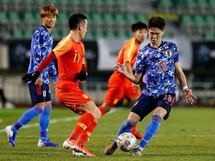 アルベルティーニ化する橋本拳人。浮き球パスのお手本は大久保嘉人!?＜Number Web＞ photograph by Getty Images
