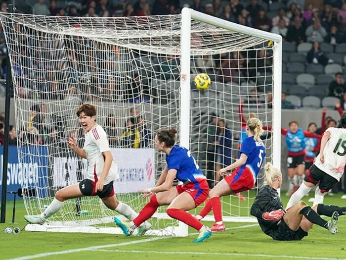 「コガ、失敗がないのはダメ！」なでしこジャパン“じつはW杯優勝時も未達成”女王アメリカ撃破ウラ側…デンマーク人新監督で何が変わった？＜Number Web＞ photograph by Brad Smith/ISI Photos/USSF,Getty Images
