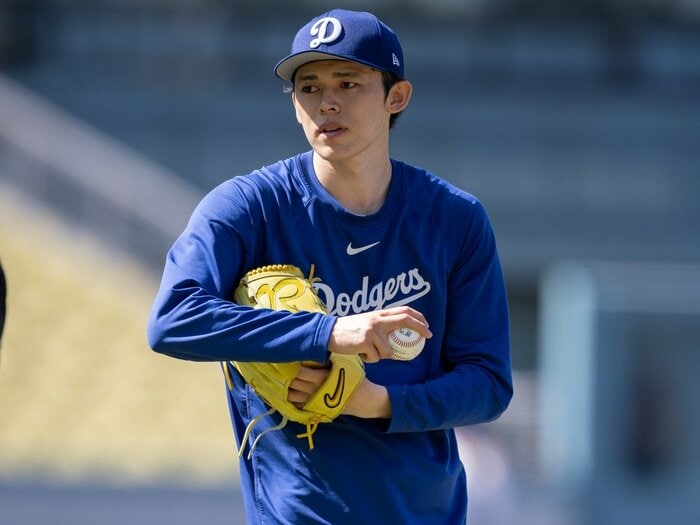 佐々木朗希とのコミュニケーション「イージーだ。英語を理解してる」フィジカルコーチが新証言…復帰に向けて“3カ月ぶり”に語った「瀬戸際の覚悟」＜Number Web＞ photograph by Nanae Suzuki