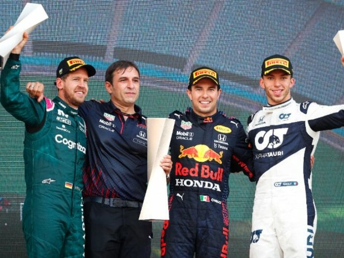 戦力外通告からの栄光…アゼルバイジャンGPで表彰台に上ったペレス、ベッテル、ガスリーそれぞれの、F1人生浪花節＜Number Web＞ photograph by Getty Images