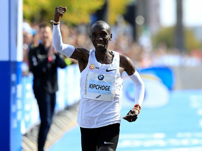 マラソンとトラックの関係。～大迫、設楽、キプチョゲという潮流の意味～＜Number Web＞ photograph by AFLO