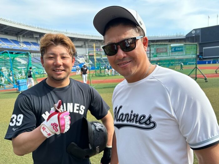 「中田と坂本を見ろ」村田修一の助言で代打覚醒&吉井監督もキャラ絶賛…“現役ドラフト組”ロッテ大下誠一郎(25歳)がベンチでも輝ける理由<Number Web> photograph by Chiba Lotte Marines