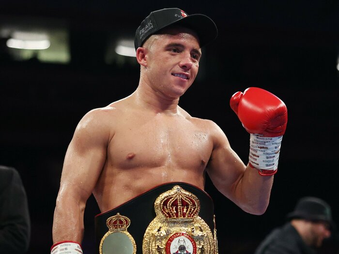 「フェザー級が限界」発言の井上尚弥…5階級制覇へ“最後の障壁”ニック・ボールって何者？「157cmと小柄」でも「異名は“破壊者”」地元・英記者リアル評＜Number Web＞ photograph by Getty Images