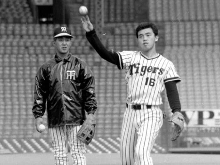「なぜ岡田彰布を使わないのか」1980年、阪神ファンが激怒した“大騒動”の内幕とは？ 当時を知る安藤統男の証言「ブレイザー監督の考えは…」＜Number Web＞ photograph by Sankei Shimbun