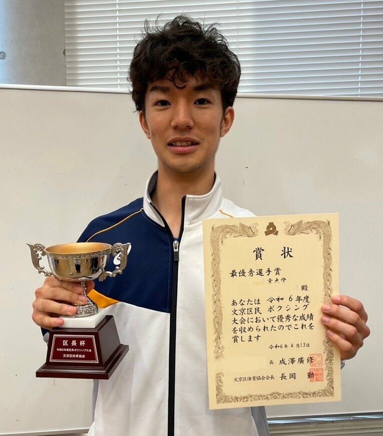 公式戦デビューを終えた頃の伊藤朝樹（東大ボクシング部提供）