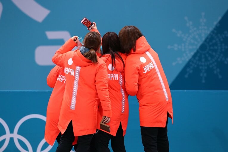 平昌五輪で銅メダルを獲得したロコ・ソラーレ　©JMPA