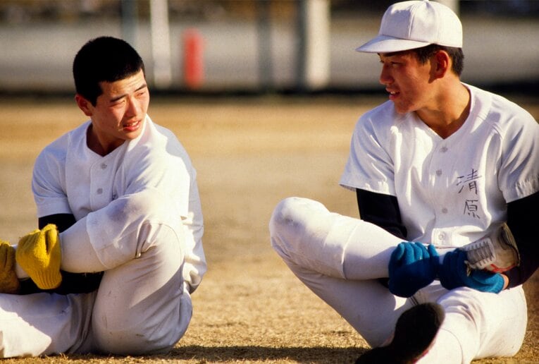 PL学園の1年時から投打の中心として活躍した桑田（左）と清原　©︎Katsuro Okazawa/AFLO