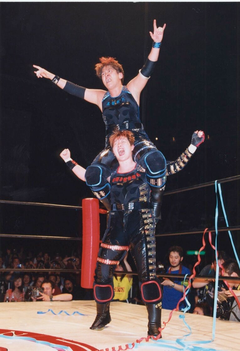 2000年に誕生したクラッシュ2000は、女子プロ界のドル箱タッグに。GAEAの動員アップに貢献した　©東京スポーツ新聞社