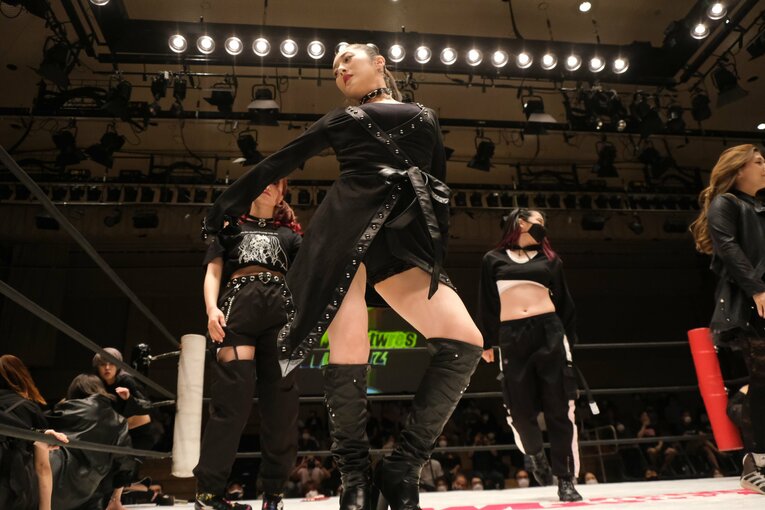 「闘うグラドル」もデビュー、アクトレスガールズの“華がスゴい”新人たちの裏で…エース・青野未来が泣いた理由「まったく追いつけていない」(20)