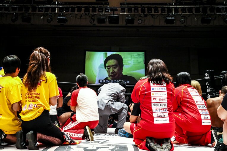 『TAKAYAMANIA EMPIRE 2』の会場に流れた高山からのメッセージ　©TAKAYAMANIA　Susumu Nagao