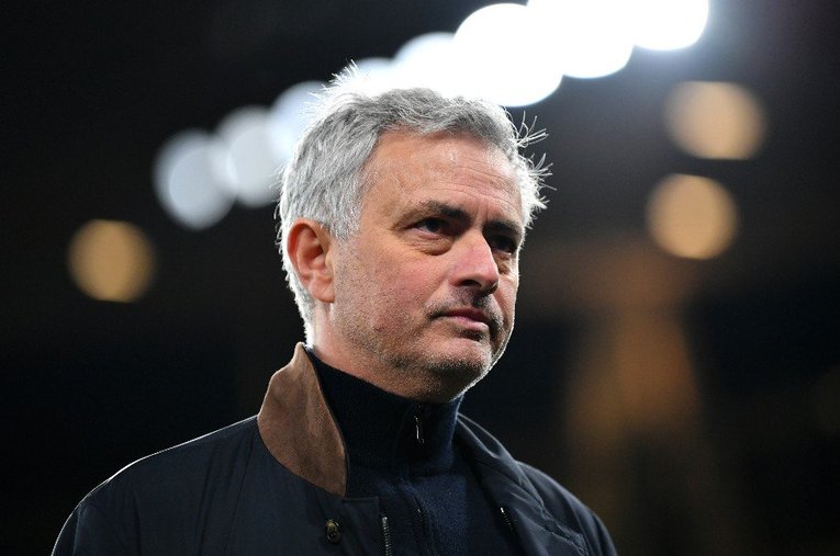 EL敗退を受け、モウリーニョ監督に対する風当たりはさらに厳しさを増している。現地では早くも解任の噂も囁かれる中、“スペシャル・ワン”はこの逆境をはね返すことができるか ／ photograph by Getty Images