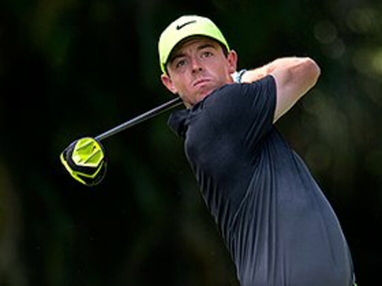 ナイキ ヴェイパー プロ ドライバーを初めて打ったローリー・マキロイ曰く「とにかく凄い！のひと言。10～15ヤードは飛距離が伸びたし、コントロール性能も抜群に良かった」。
 