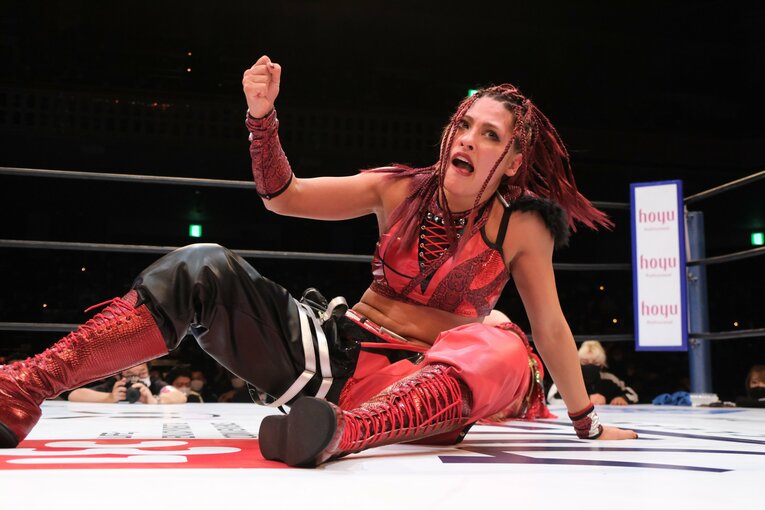 「女子プロレスを背負って立つ」スターダム王者・朱里が語る“朱いベルト”への思い…岩谷麻優戦で「ドローは絶対に嫌だった」理由とは？(35)