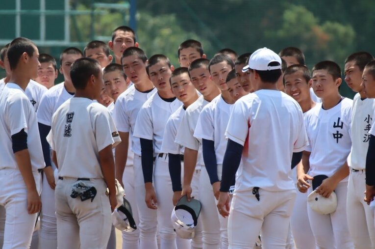 すでに新チームが指導している浦和学院野球部 ／ photograph by Yuki Kashimoto