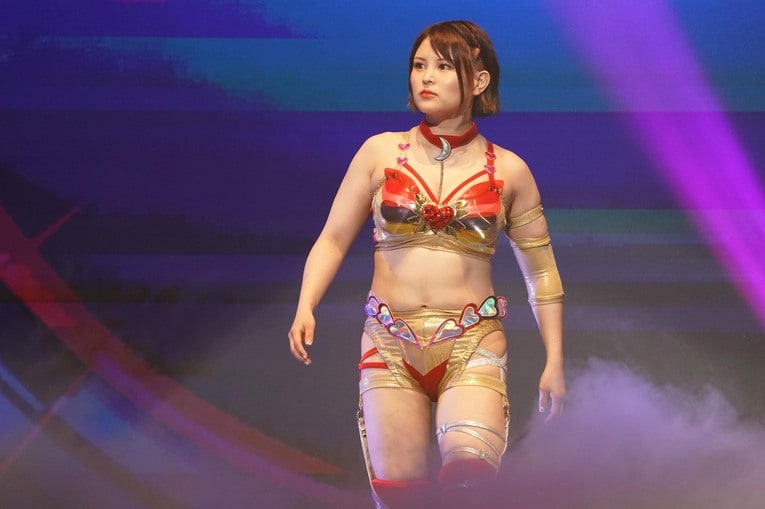 北大法学部卒→外資系企業から異例の転身…スターダムで奮闘する月山和香（30歳）はなぜプロレスラーになったのか？《特別グラビア》(58)