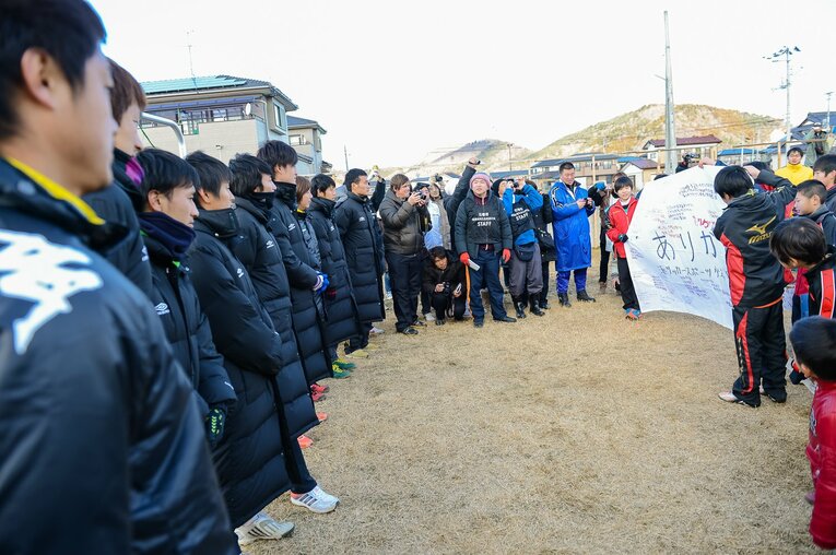 2013年東北人魂のサッカー教室　©︎Miki Sano
