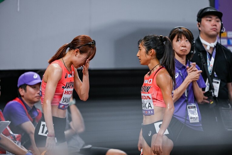 東京世界陸上女子5000m予選での田中希実と山本有真　©Nanae Suzuki
