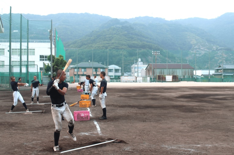 和歌山県立箕島高校のグラウンド。春夏合わせて4回甲子園優勝している　©NumberWeb