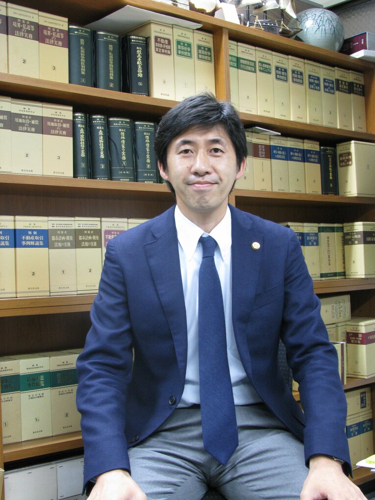 弁護士に転身した元ガンバ大阪・八十祐治（本人提供）