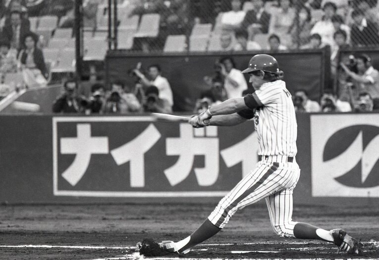 デーブ・ヒルトンのバッティング　©JIJI PRESS