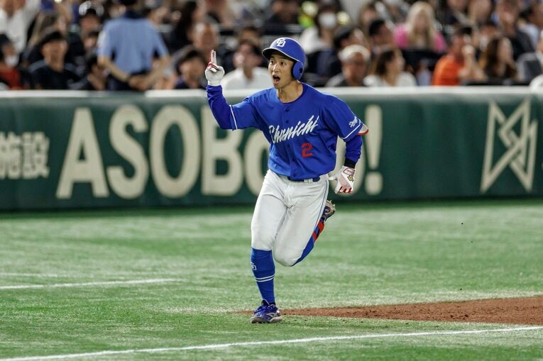 プロ初本塁打を放つなど、中日の田中は奮闘が目立つ　©Kiichi Matsumoto