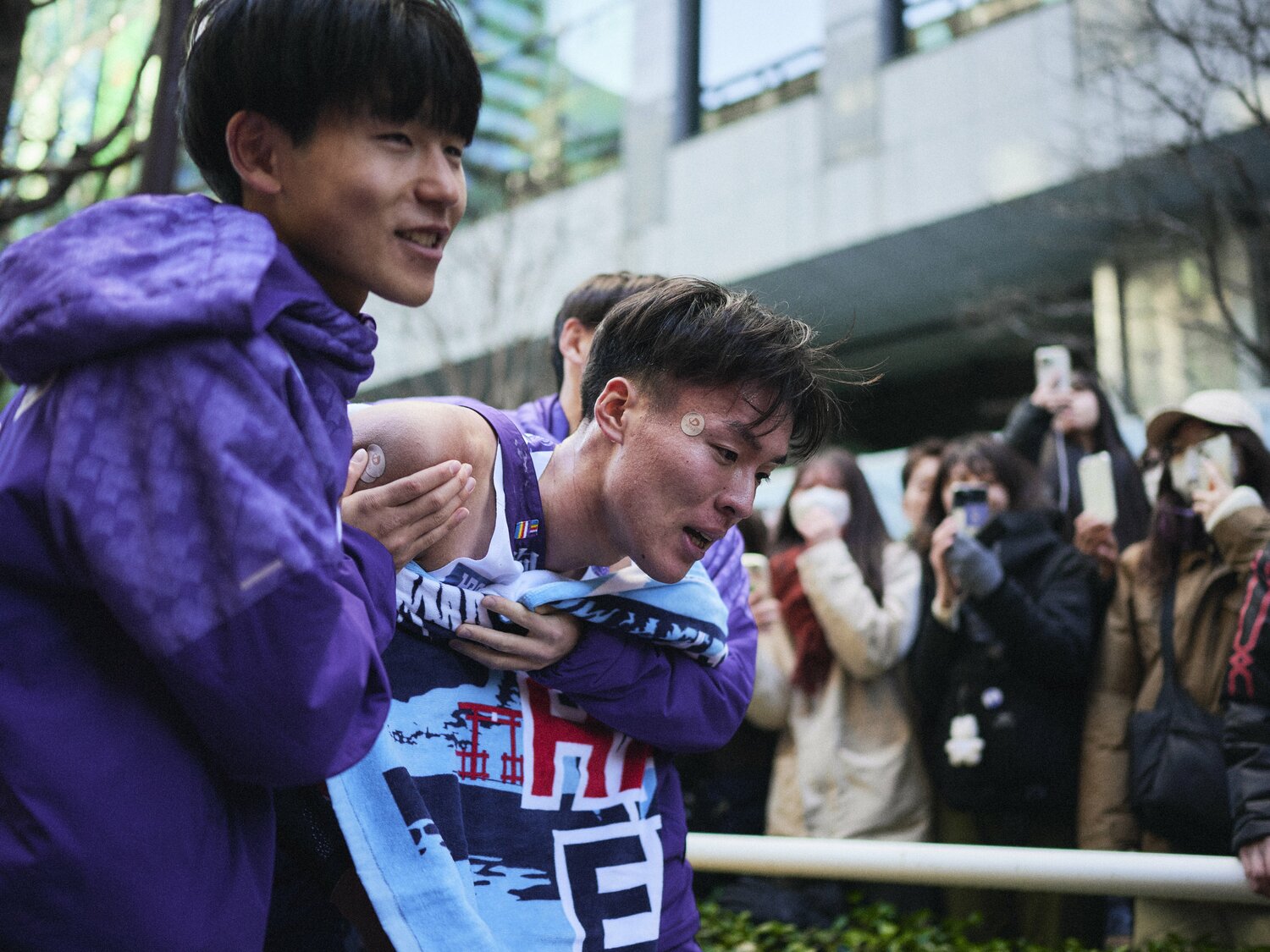 10区を走った佐藤(右)、8区に回った山川(左)とも故障で不完全燃焼だった ©Yuki Suenaga